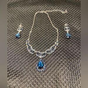 Old Hollywood Style Crystal Teardrop Statement Necklace Dangle Earrings Set